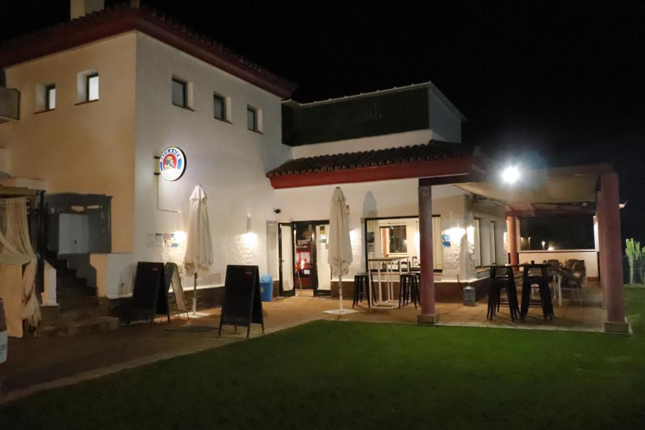 Hostal Restaurante Benalup Golf Екстериор снимка